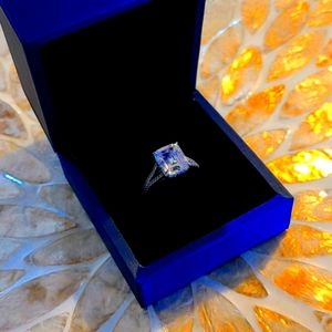 Italo Jewelry Emereld Cut Ring